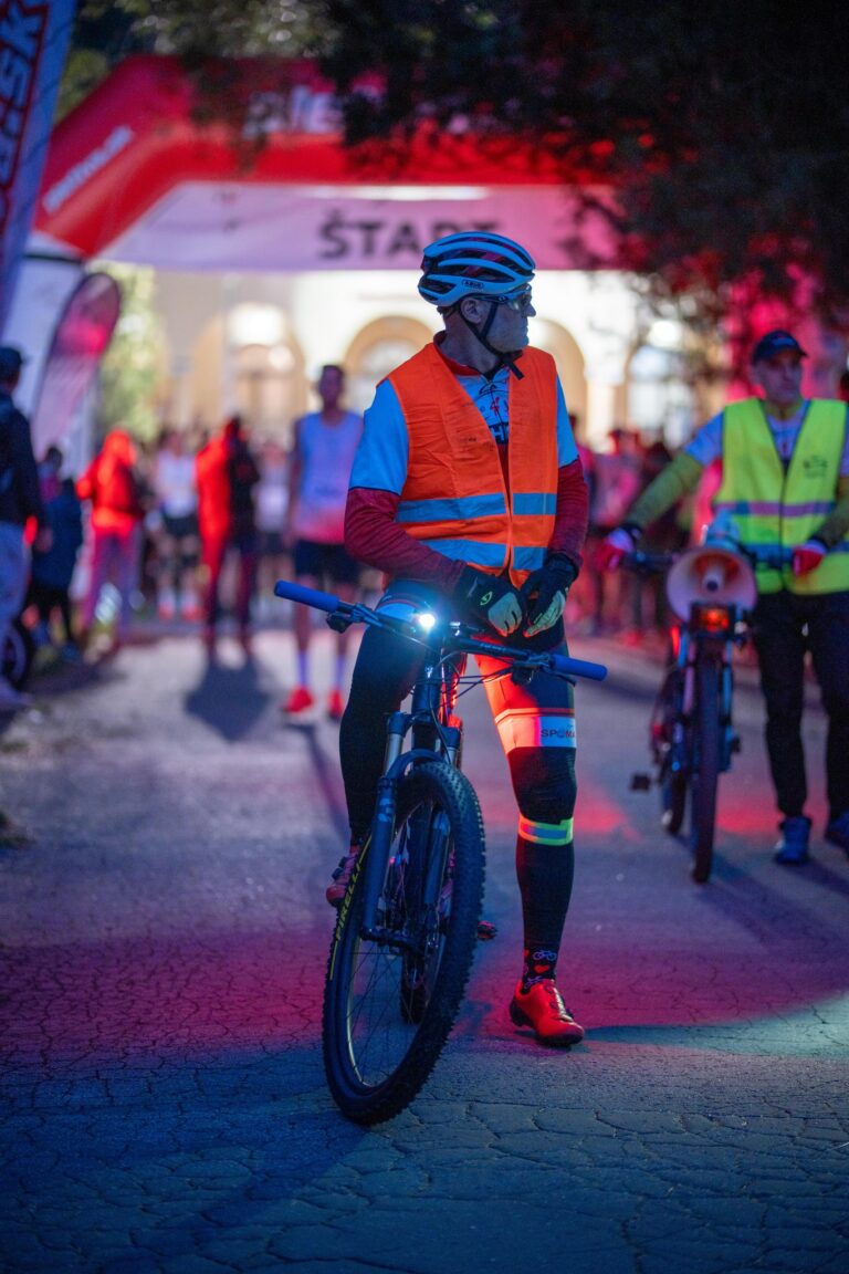 Nočný beh Hlohovcom 2025